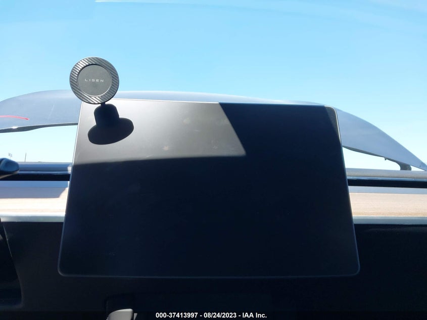 VIN 7SAYGAEE2NF341470 2022 TESLA MODEL Y LONG RANGE