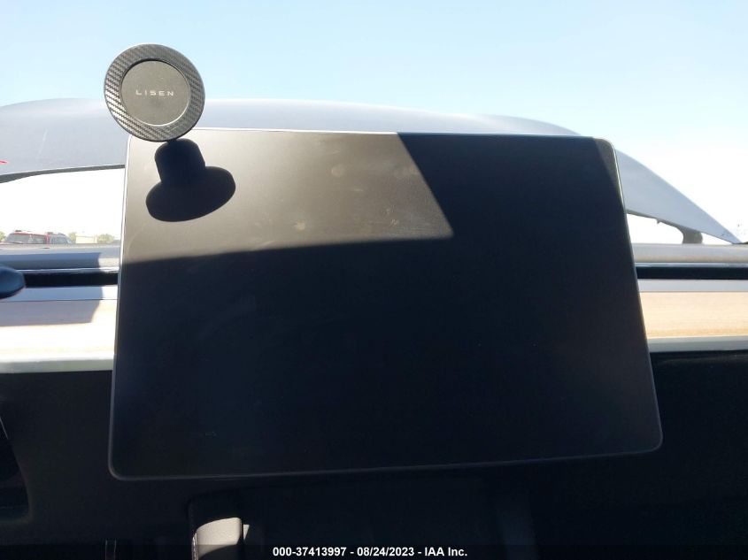 VIN 7SAYGAEE2NF341470 2022 TESLA MODEL Y LONG RANGE