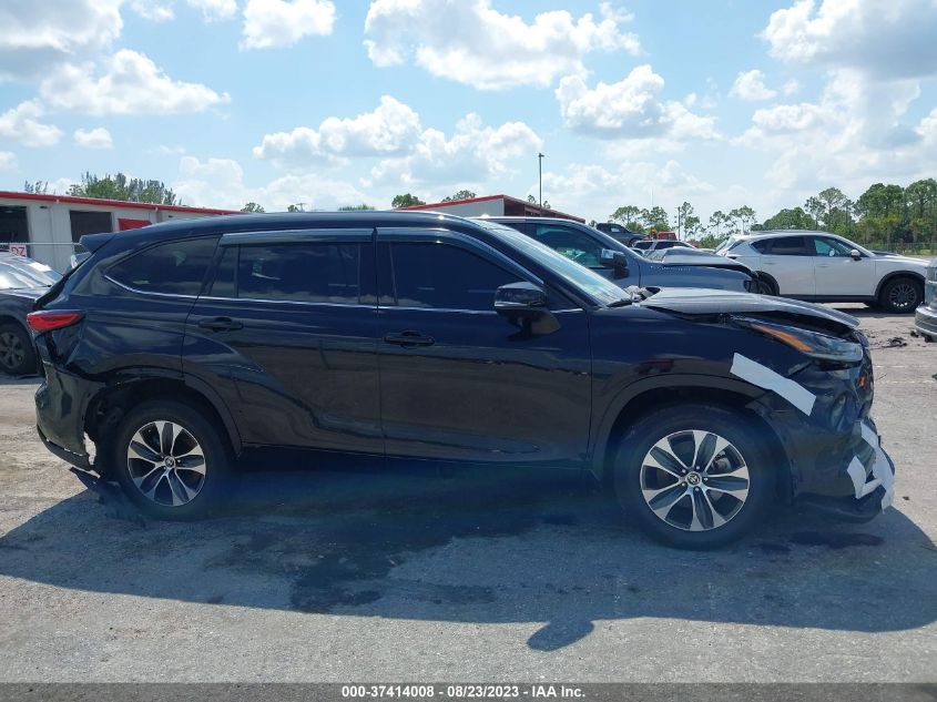 2021 TOYOTA HIGHLANDER XLE - 5TDGZRAH5MS062509