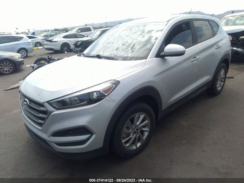 2017 HYUNDAI TUCSON SE - KM8J23A49HU570015