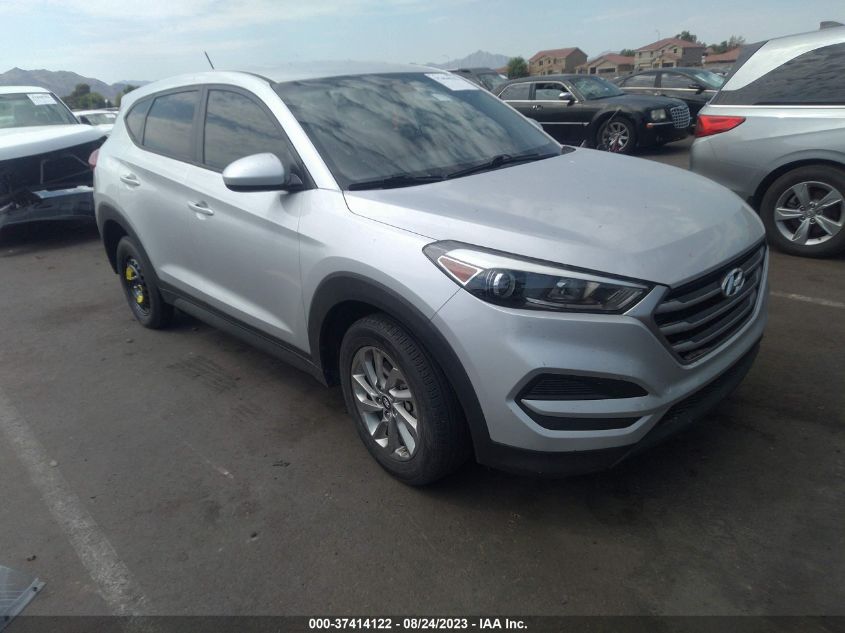 2017 HYUNDAI TUCSON SE - KM8J23A49HU570015