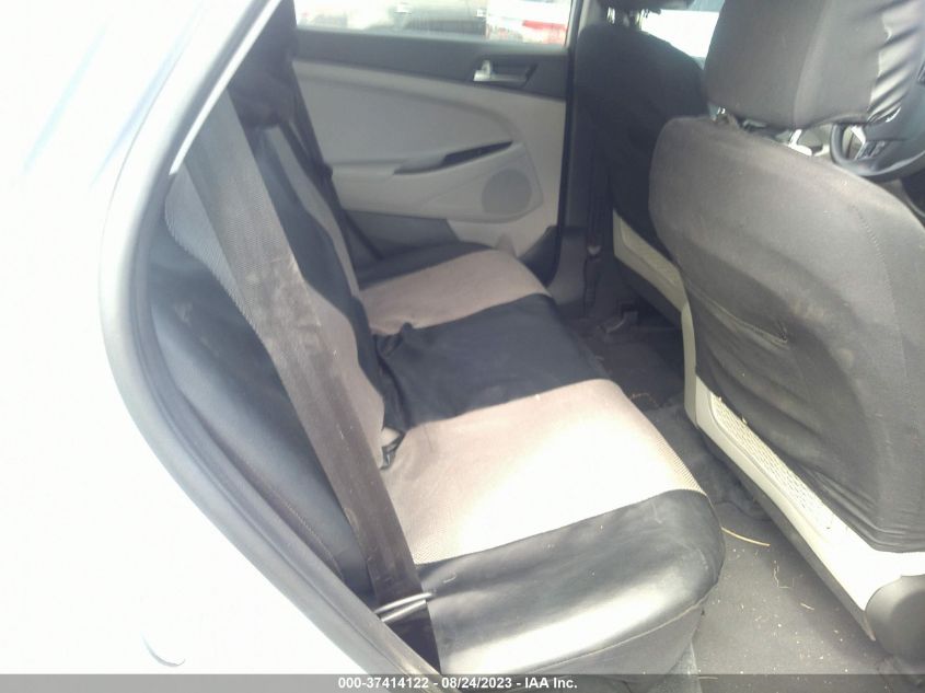2017 HYUNDAI TUCSON SE - KM8J23A49HU570015