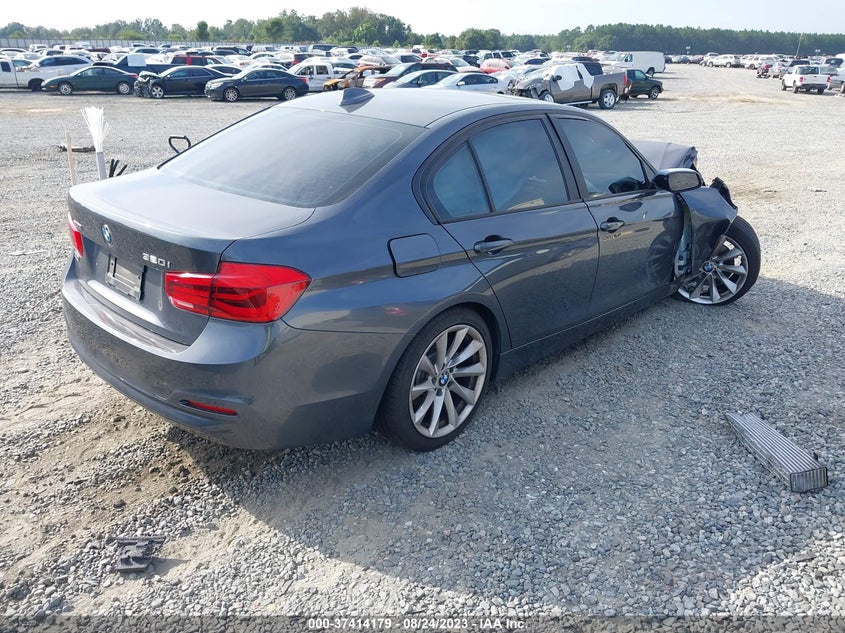 VIN WBA8A3C59JA492965 2018 BMW 3 SERIES 320I XDRIVE