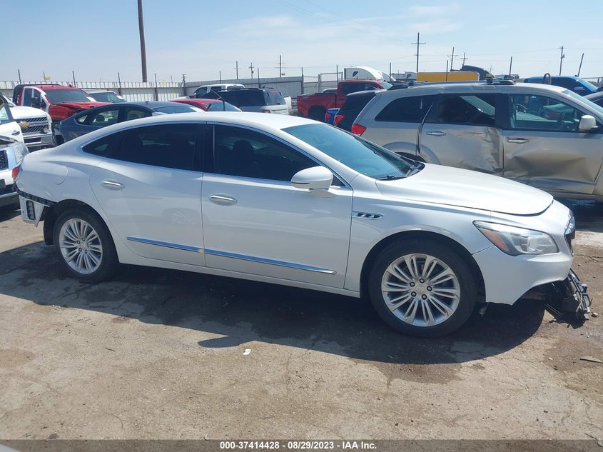 VIN 1G4ZP5SZ0JU128577 2018 BUICK LACROSSE ESSENCE