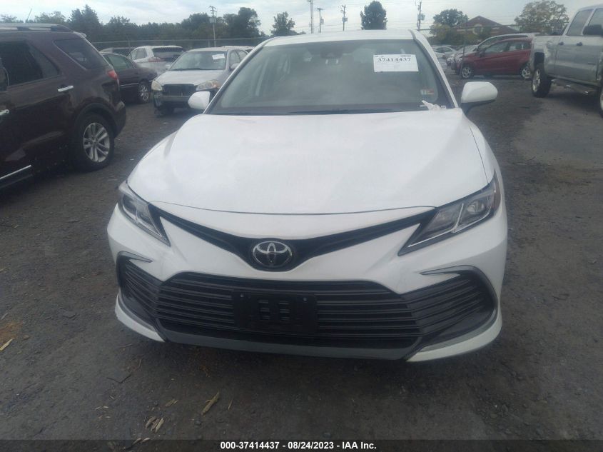 2022 TOYOTA CAMRY LE - 4T1C11AK2NU076816