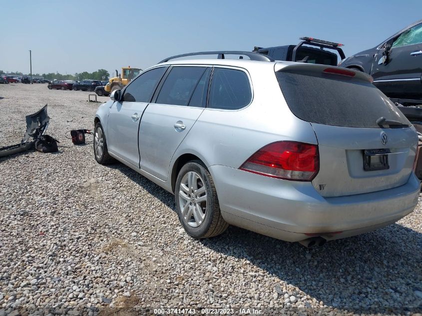 2014 VOLKSWAGEN JETTA SPORTWAGEN TDI - 3VWPL7AJ4EM622446