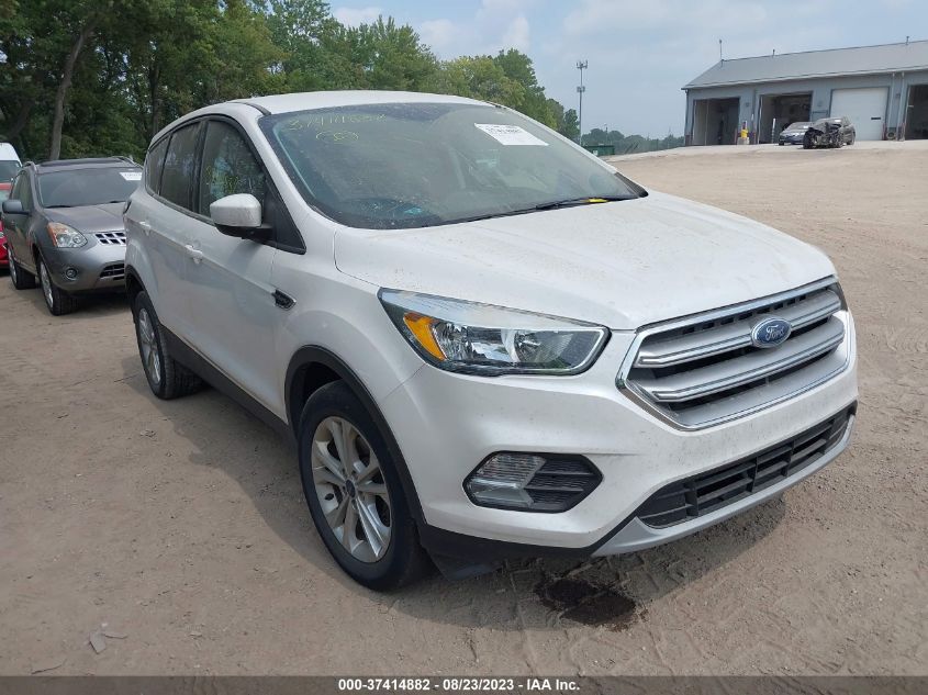 2017 FORD ESCAPE SE - 1FMCU0GD1HUB40827