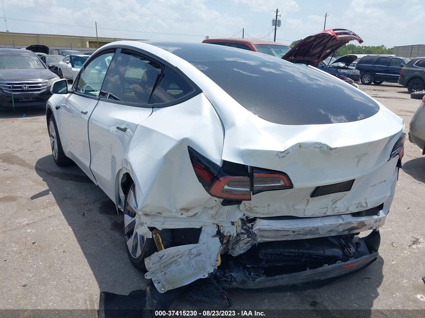 VIN 7SAYGDEE5PA144567 2023 TESLA MODEL Y LONG RANGE