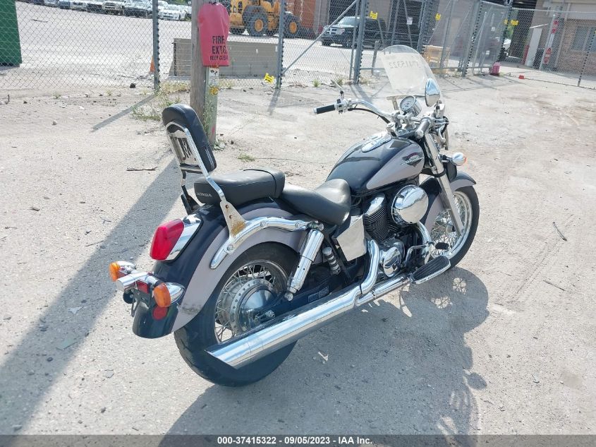 2000 HONDA VT750 CD2 - JH2RC4469YK301586