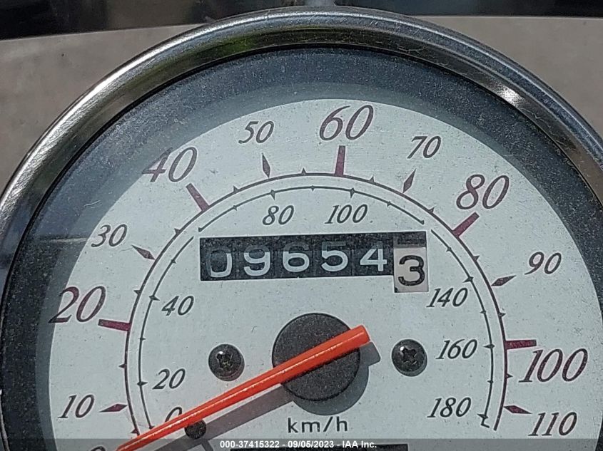 2000 HONDA VT750 CD2 - JH2RC4469YK301586