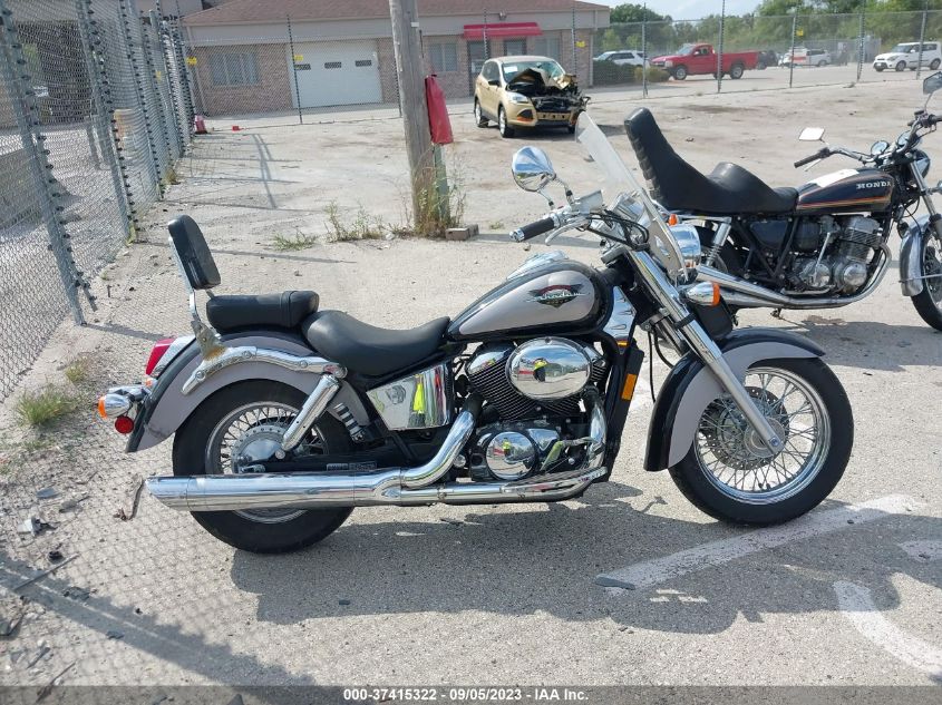 2000 HONDA VT750 CD2 - JH2RC4469YK301586