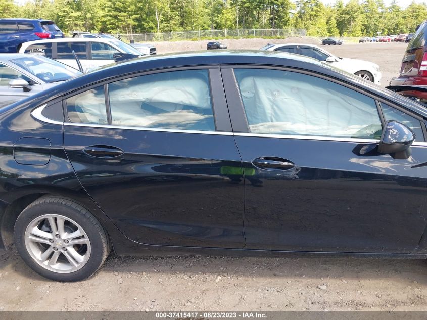 2018 CHEVROLET CRUZE LT - 1G1BE5SM2J7238182