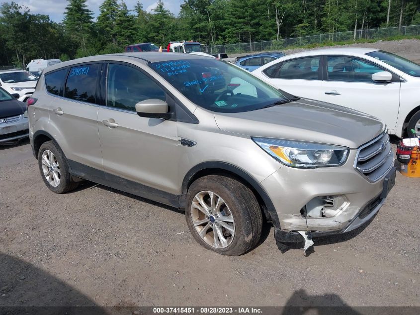 2017 FORD ESCAPE SE - 1FMCU9GDXHUA97884