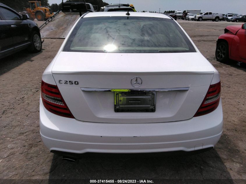 2014 MERCEDES-BENZ C-CLASS C 250 LUXURY - WDDGF4HB0EA949288
