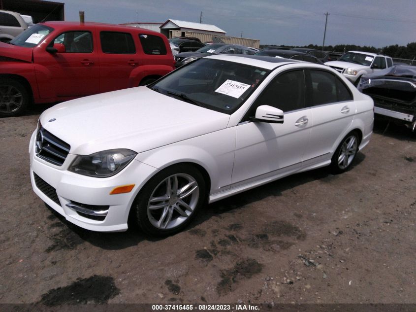 2014 MERCEDES-BENZ C-CLASS C 250 LUXURY - WDDGF4HB0EA949288