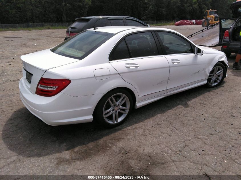 2014 MERCEDES-BENZ C-CLASS C 250 LUXURY - WDDGF4HB0EA949288