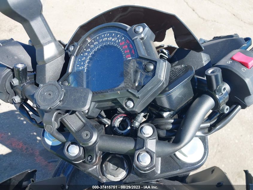 VIN JKAERKD11PDAR7347 2023 KAWASAKI ER400 D