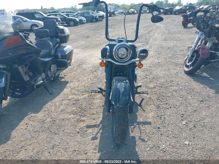 2019 HARLEY-DAVIDSON FLHCS 1HD1YBK26KB038040