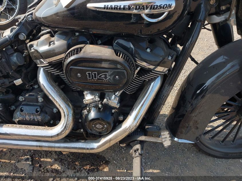 2019 HARLEY-DAVIDSON FLHCS 1HD1YBK26KB038040