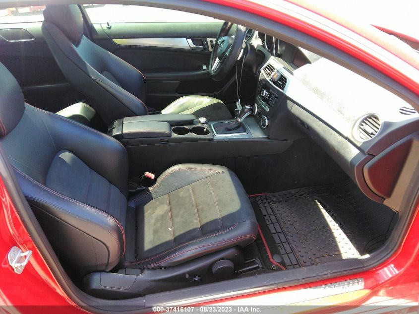 2013 MERCEDES-BENZ C-CLASS C 250 - WDDGJ4HB1DG027509