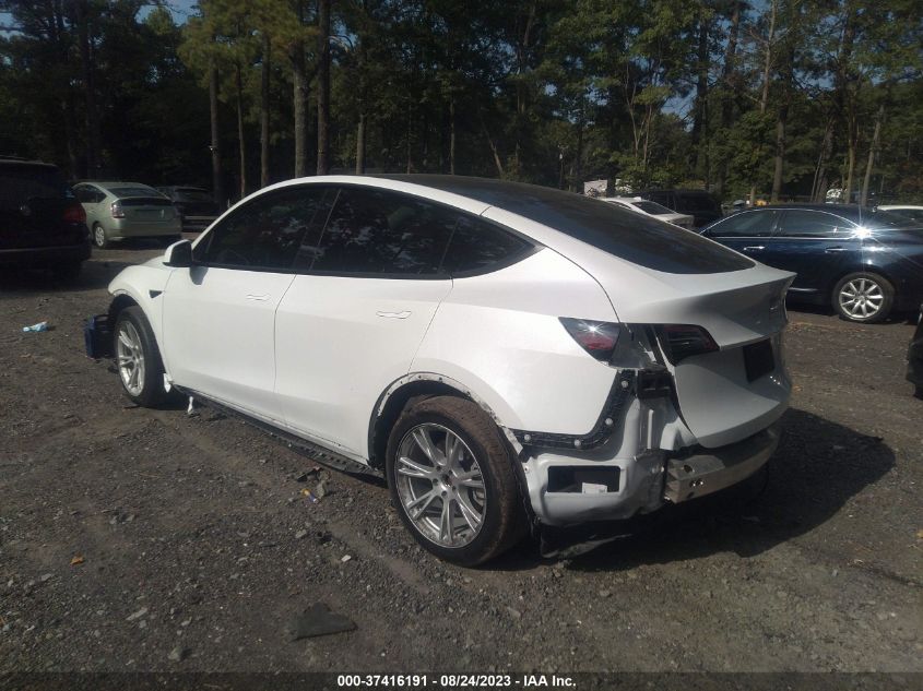 5YJYGDEE5MF174731 Tesla Model Y LONG RANGE 3