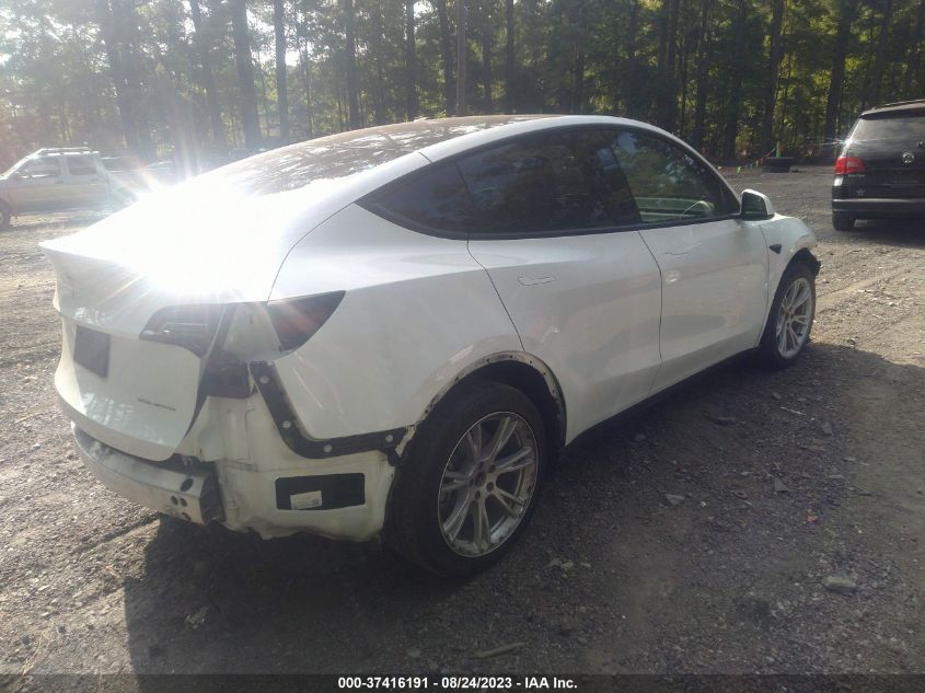 5YJYGDEE5MF174731 Tesla Model Y LONG RANGE 4