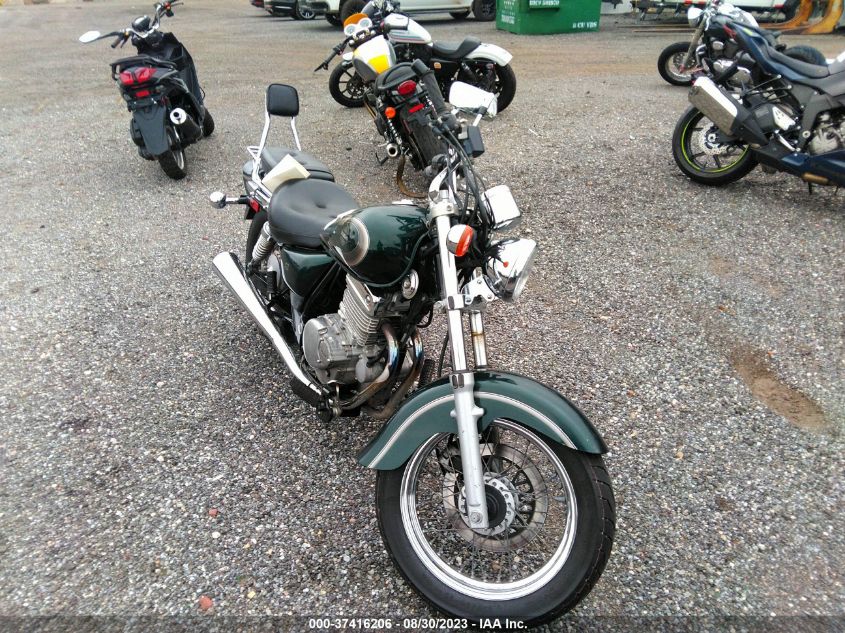 2001 SUZUKI GZ250 - JS1NJ48A512102255