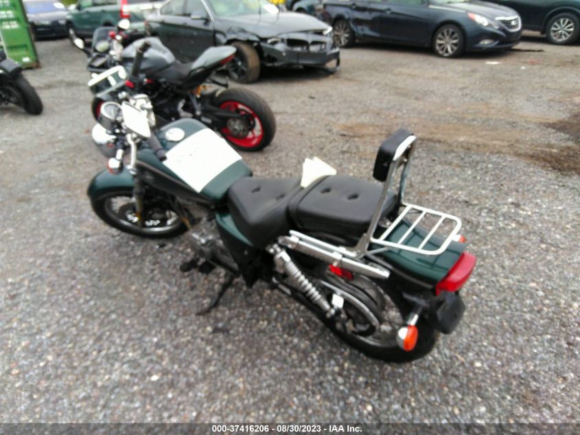 2001 SUZUKI GZ250 - JS1NJ48A512102255