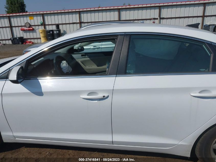 2016 HYUNDAI SONATA 2.4L SE - 5NPE24AFXGH332681