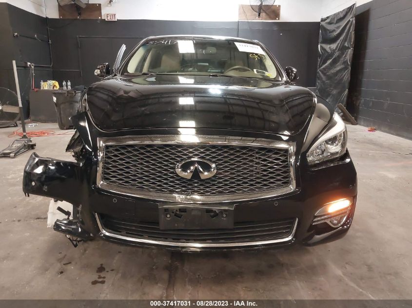 2015 INFINITI Q70 JN1BY1AR4FM562542
