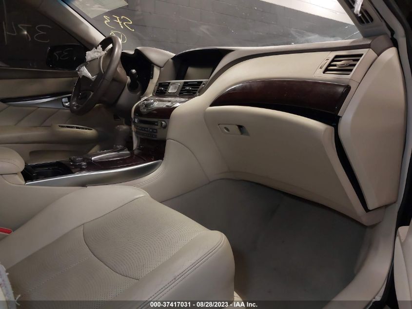 2015 INFINITI Q70 JN1BY1AR4FM562542