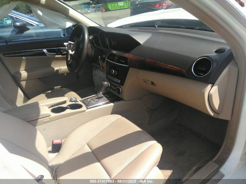2013 MERCEDES-BENZ C 300 4MATIC - WDDGF8AD0DR288976