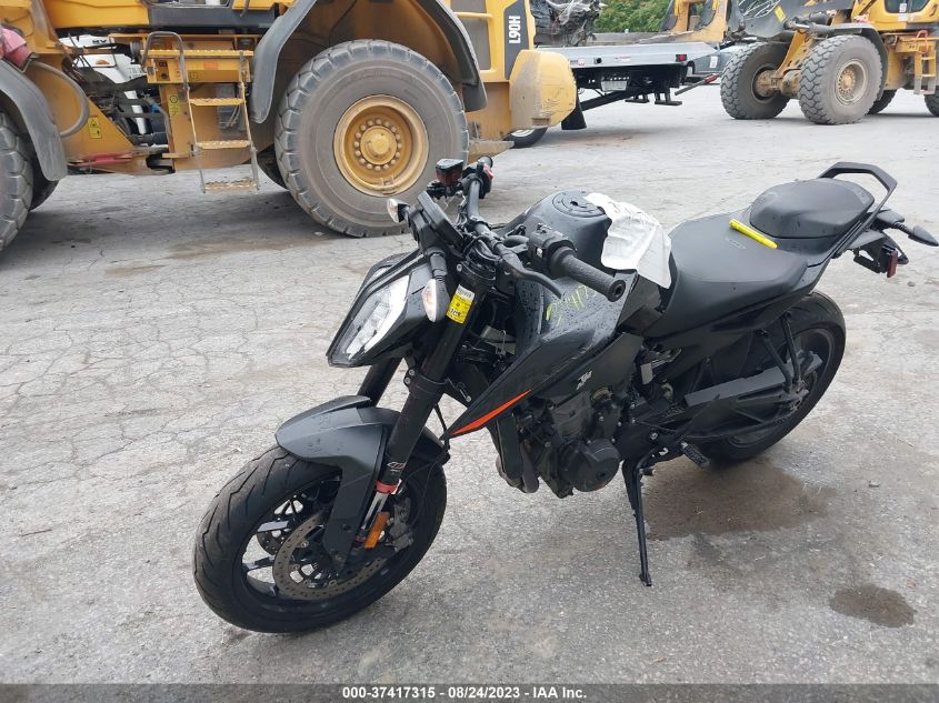 2021 KTM 890 DUKE R VBKTU9400MM812122