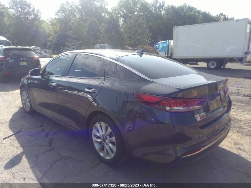 2018 KIA OPTIMA S - 5XXGT4L35JG191384