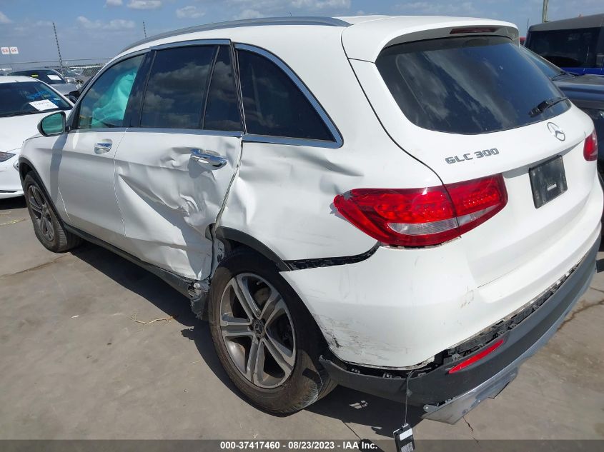 2018 MERCEDES-BENZ GLC GLC 300 - WDC0G4JB3JV062347