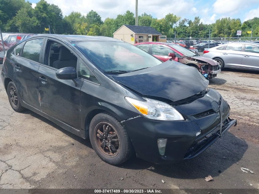 2014 TOYOTA PRIUS TWO - JTDKN3DUXE1781300