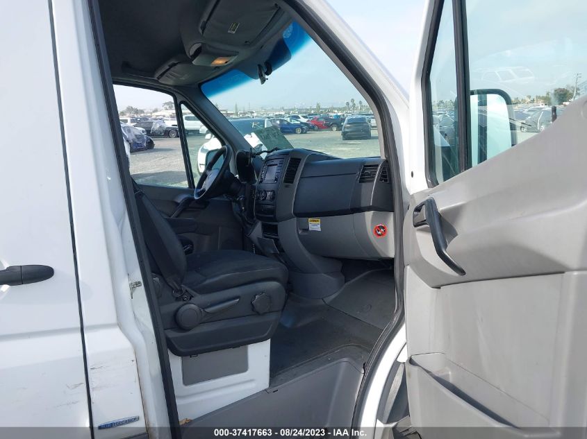 2014 MERCEDES-BENZ SPRINTER CARGO VANS WD3PE7CC7E5853126