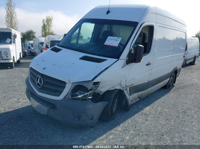 2014 MERCEDES-BENZ SPRINTER CARGO VANS WD3PE7CC7E5853126