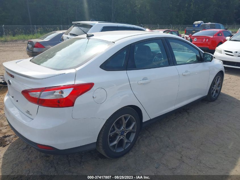 2014 FORD FOCUS SE - 1FADP3F2XEL443551