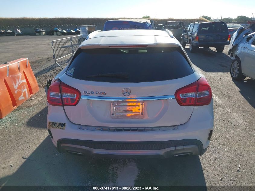 2016 MERCEDES-BENZ GLA 250 - WDCTG4EB0GJ198037