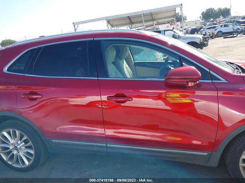 VIN 5LMCJ3C97HUL34321 2017 LINCOLN MKC RESERVE