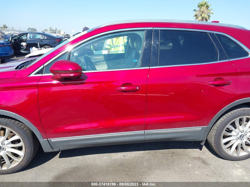 VIN 5LMCJ3C97HUL34321 2017 LINCOLN MKC RESERVE