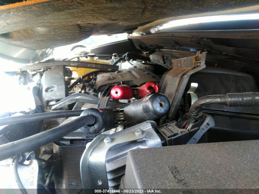 2015 TOYOTA RAV4 XLE - JTMWFREV5FD079491