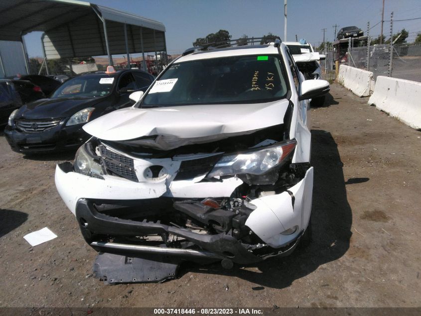 2015 TOYOTA RAV4 XLE - JTMWFREV5FD079491