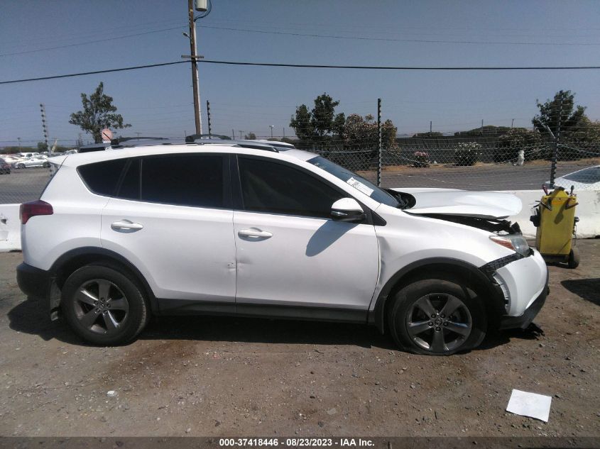 2015 TOYOTA RAV4 XLE - JTMWFREV5FD079491