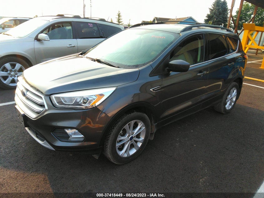 VIN 1FMCU9GD3HUC81015 2017 FORD ESCAPE SE