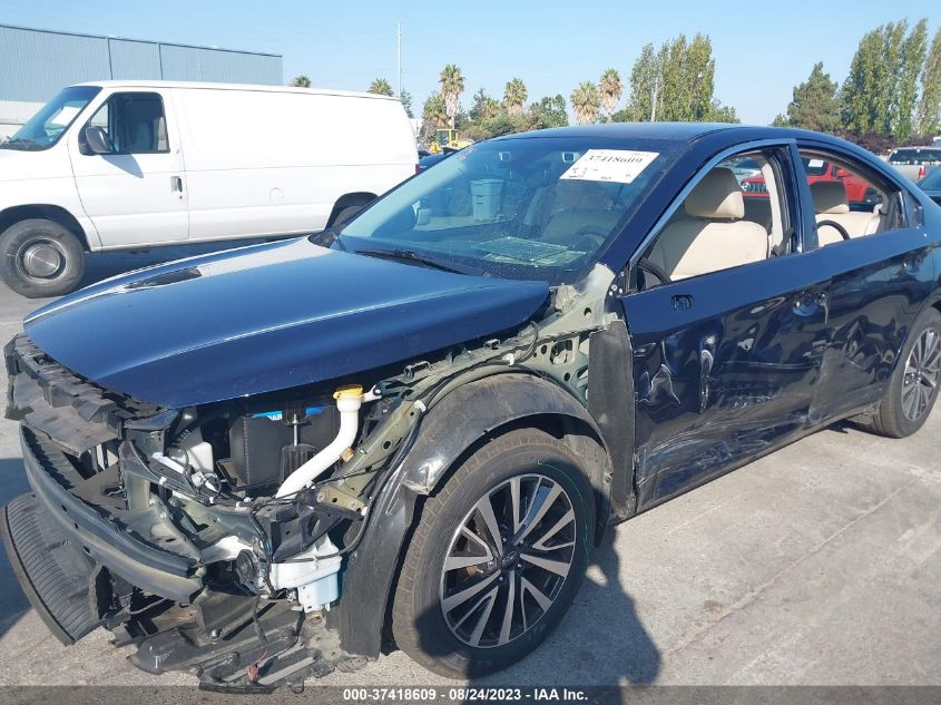 2018 SUBARU LEGACY PREMIUM - 4S3BNAF61J3009432