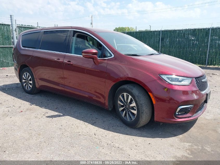 CHRYSLER-PACIFICA-2C4RC1L74NR167097