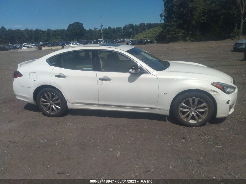 2015 INFINITI Q70 JN1BY1AR1FM562238