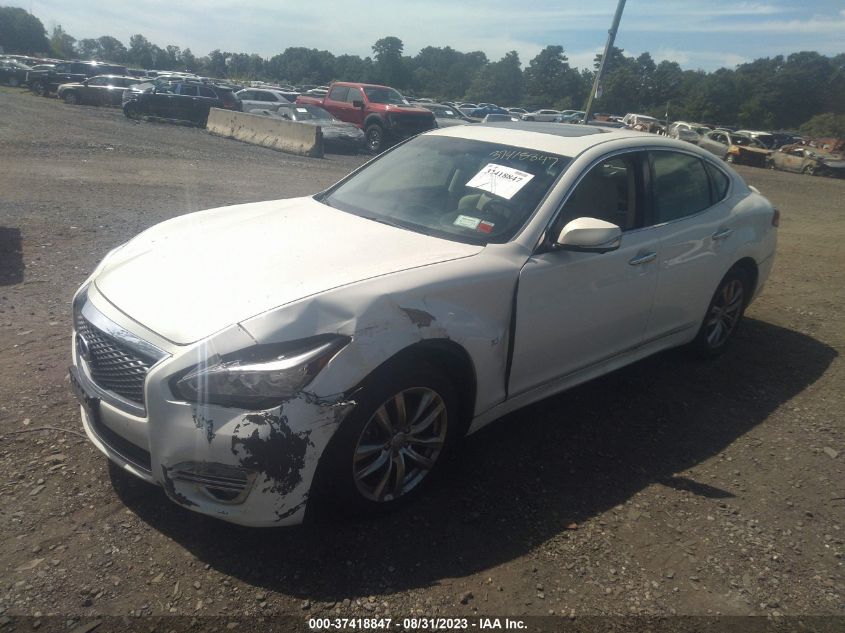 2015 INFINITI Q70 JN1BY1AR1FM562238
